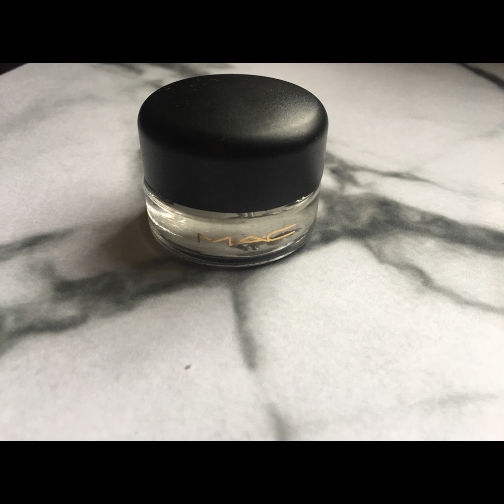 MAC FLUIDLINE EYE LINER✨😍
